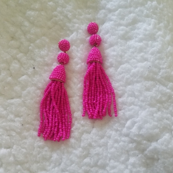 Claire's Hot pink beaded earrings - Picture 3 of 3